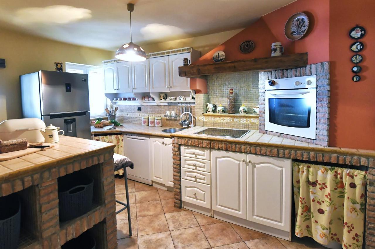 Villa *****pool House With Beautiful Seaview,big Garden And Old Tavern*****